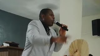 Pastor Geraldo Pregando no aniversário da Igreja pentecostal vida Eterna de Matipó [upl. by Milissa]