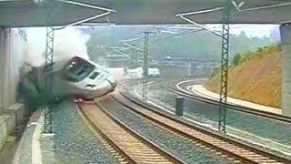 Así fue el momento del accidente de tren en Galicia I BBC Mundo [upl. by Portuna464]