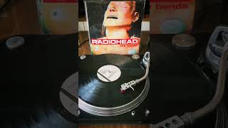 Radiohead  quotHigh and Dryquot vinyl playing  The Bends album vinyl record [upl. by Darelle]