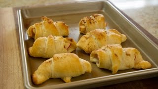 Apple Crescent Rolls  Lets Cook with ModernMom [upl. by Materi]