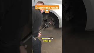 Catastrophe rouille 😱 Regarde comment la rouille a attaqué dis nous ton avis  automobile auto [upl. by Koorb]