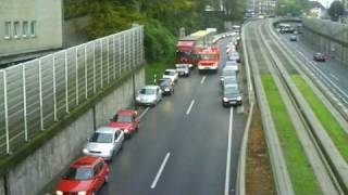 Feuerwehr Essen HLF auf der A40 [upl. by Bartholomew999]