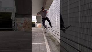 Is this suppose to be skated 😳🤔 shorts skateboarding impossible skate subscribetomychannel [upl. by Oniluap]