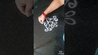 Simple muggu 🏵️rangoli muggulu vakilimuggulu shots kalatadi youtubeshorts [upl. by Haggar]