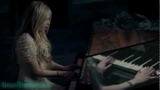 Avril Lavigne  When Youre Gone Video oficialSubtitulado en español [upl. by Roseline773]