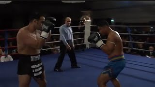 George Longinidis Vs Lukkaew Petchudonchai 24092011 [upl. by Atnas]