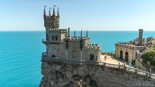 Крым Ялта Ласточкино гнездо Видео 4К  Crimea Yalta Swallows nest and rock quotSailquot [upl. by Allimaj]