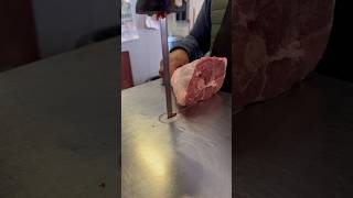 Mutton steaks cutting for barbecue coltello feed italy bovino fegato agnello [upl. by Irvin]