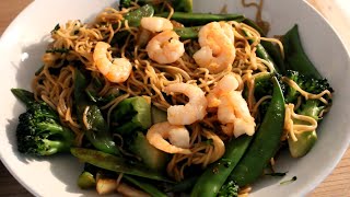 Chinese Mie met Garnalen en Broccoli Recept [upl. by Oettam614]