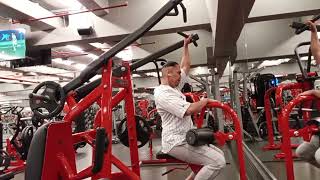 BACK MACHINE SEATED LATT PULL DOWN ONE HAND GRIP OXYGEN GYM MANGAF KUWAIT oxygengymkuwait [upl. by Yelad]