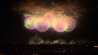 Worlds Biggest Firework Shell Goes Off During Fireworks Show [upl. by Ain9]