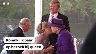 STAATSBEZOEK Koning WillemAlexander en koningin Máxima ontvangen door koningin Elizabeth [upl. by Nemra]