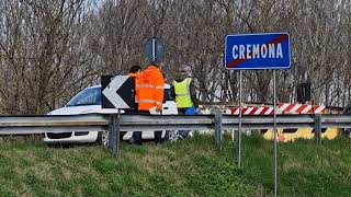 Sopralluogo dei tecnici al ponte di CalvatoneAcquanegra 7 marzo 2024 [upl. by Talyah]