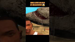 NUNCA ENTRE NA BOCA DO MEGALODONTE 😱 shorts games gtasanandreas [upl. by Osnerol]