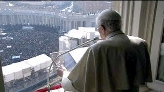 Katholiken feiern den Papst bei einem seiner letzten Auftritte [upl. by Iahcedrom]