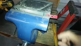 Honda Snowblower skid shoe bolt kaput [upl. by Orelia]