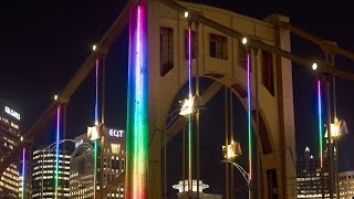 These windpowered LEDs on a Pittsburgh bridge create a dazzling light show [upl. by Leirej]