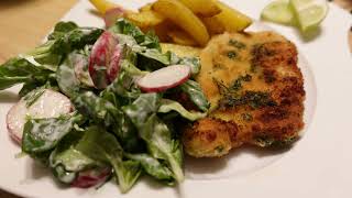 Schnitzel croccante con insalata aromatizzata [upl. by Odracer]