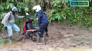 Jalan menuju SMP Satu Atap Libaru Sungkai Vlog 1 PegununganMeratus PakSY mountains [upl. by Einnek26]