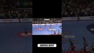 PARADÓN INCREIBLE de ANDREAS WOLFF en la EHF EURO 2024 [upl. by Aineval413]