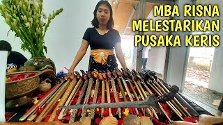 WANITA MUDA INI MELESTARIKAN PUSAKA KERIS [upl. by Nylla]