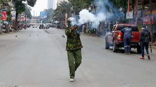 Breaking News  Military  Army and Police in Kenya clash with angry rioting Kenyans [upl. by Ettennil]