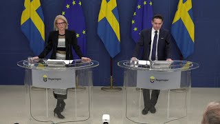 Pressträff med finansminister Elisabeth Svantesson den 28 november [upl. by Ahsirhcal853]