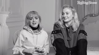 La primera vez con Maisie Williams amp Sophie Turner [upl. by Neelie]