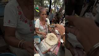 ₹40 में इतना बड़ा पराठा मेरे जैसे 2 लोग भी नहीं खा पायेंगे humanity streetfood trend food viral [upl. by Ifok]