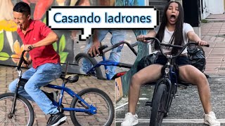 La bicicleta 🚴 sorpresa 🎉 del chuzo 🪡 broma de humor ❤️🎉 viral funny reels comedy video [upl. by Seema]