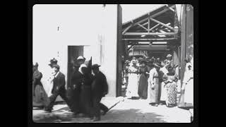 La Sortie de lUsine Lumière à Lyon Workers Leaving the Lumiere Factory 2 1895 Louis Lumiere [upl. by Symon]