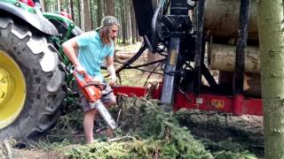 Tractor John Deere 6115 M and Chainsaw Husqvarna 445 [upl. by Nrubyar]