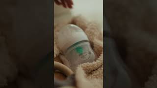 Philips Avent  Biberonul anticolici Natural Response​ [upl. by Leela88]