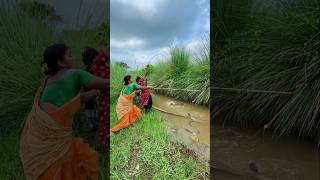 Village Lady Catch Dangerous Fish With Hook🐬🐬✔✔  village canal Fishing snakevideo snakefishing [upl. by Shalne]