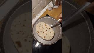 GARLIC NAAN💥💯🧄🇮🇳 food cooking recipe vegeterianrecipe naan garlicnaan india indianfood [upl. by Ydurt]