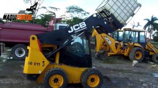 2011 Minicargador JCB 225 [upl. by Waxler668]