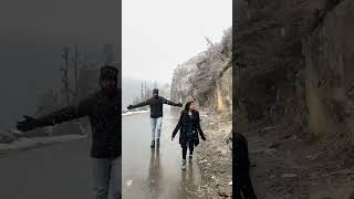 Pularaadha Kaalai  Snowfall☃️  Kashmir Winter Diaries  Namma Ooru Couple  Kriti amp Ifthi shorts [upl. by Uttica]