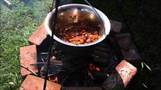 Marhalábszár pörkölt bográcsban elkészítveBeef leg stew cooked in a cauldron [upl. by Conti]