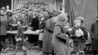 Tower Bridge Road Market 1931 [upl. by Egin840]