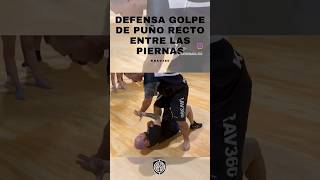 DEFENSA de GOLPE DE PUÑO entre las piernas Aprende defensa personal con krav360 kravmaga [upl. by Ahsikad]