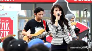 Patah Seribu  Shila Amzah feat Pesawat Kotak Muzik JB [upl. by Lanos]