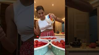 So einfach macht ihr Tomaten haltbar  Tomaten einkochen kitchenhack [upl. by Ecenahs406]