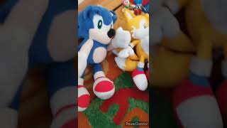 Unboxing the Sonic Advent Calendar First unboxing vid D [upl. by Euqininod]