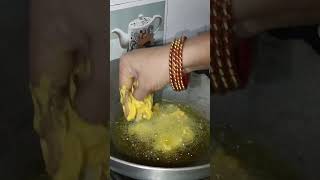 Kadhi  Pakoda Recipe Simple Kadhi स्वादिष्ट कढ़ी kadhipakora kadhi asmr shorts recipe [upl. by Naitsirc889]