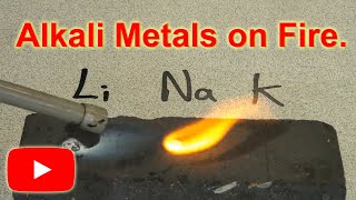 Alkali Metals and Oxygen See what happens when I burn alkali metals such as lithium and sodium [upl. by Ailugram]