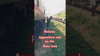 Railway apprentice walon ka bura hal hai bhai aise hi duty Ho Rahi hai har jagah [upl. by Einnoc]