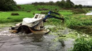 Weed cutter boats clearing a blockage on the Karamu stream [upl. by Ailaht682]