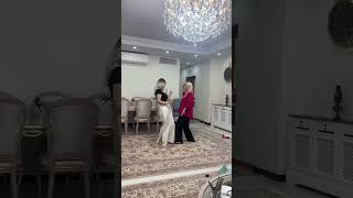 Mum and her daughter dancing to Iranian song [upl. by Ynaffit]