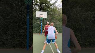 1v1 à l’entraînement de basketball [upl. by Sarette]