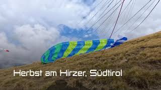 Gleitschirm Fliegen im Herbst am Hirzer Südtiol [upl. by Ahel]